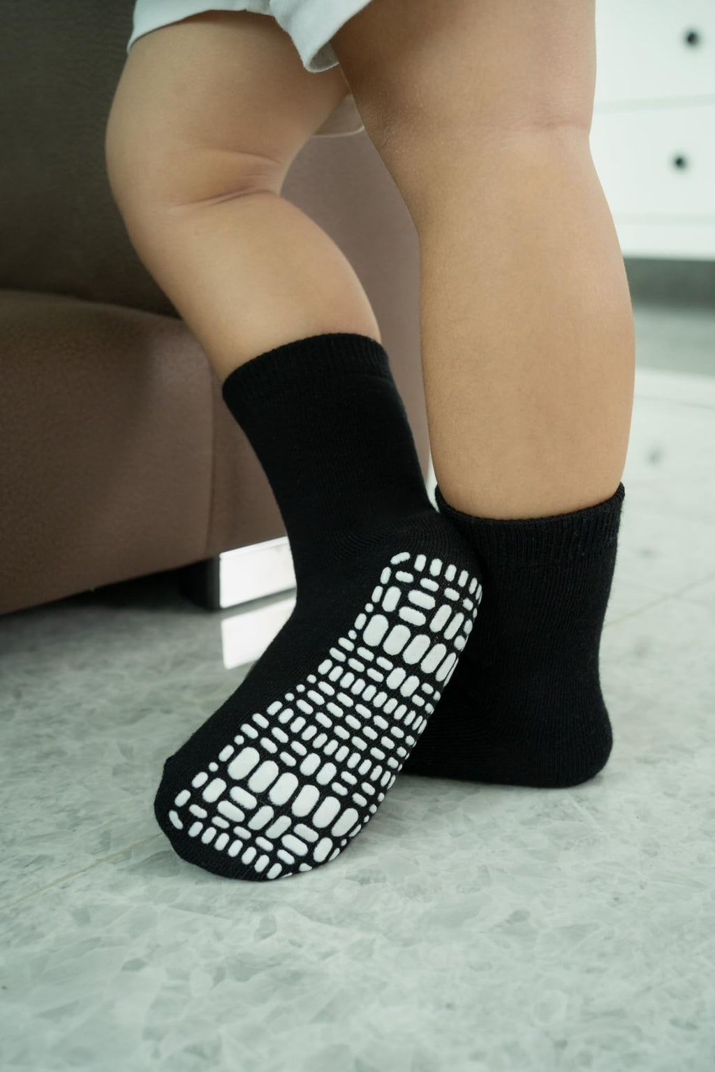 RATIVE Non Skid Anti Slip Cotton Crew Toddler Socks for Kids Boy Boys With Grip Grippers (RU-4CL)