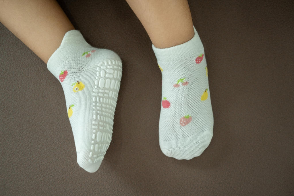 RATIVE Ankle Anti Slip Non Skid Organic Cotton Socks with Grips Grippers (12-Pairs/AG-200)