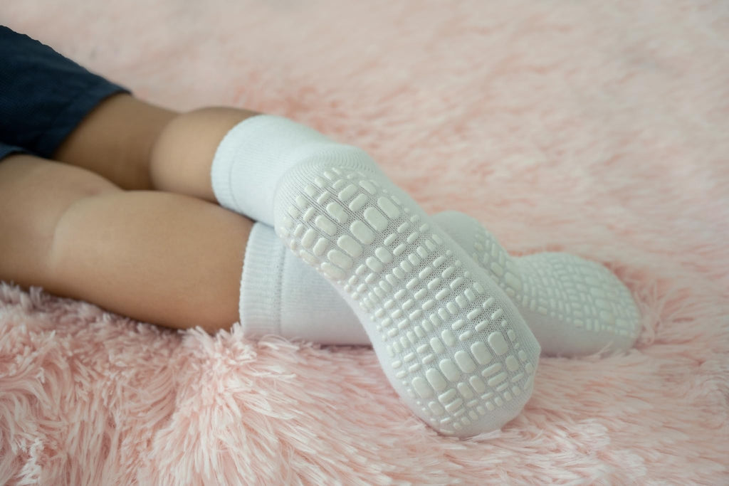 RATIVE Non Skid Anti Slip Cotton Crew Toddler Socks for Kids Boy Boys With Grip Grippers (RU-4CL)